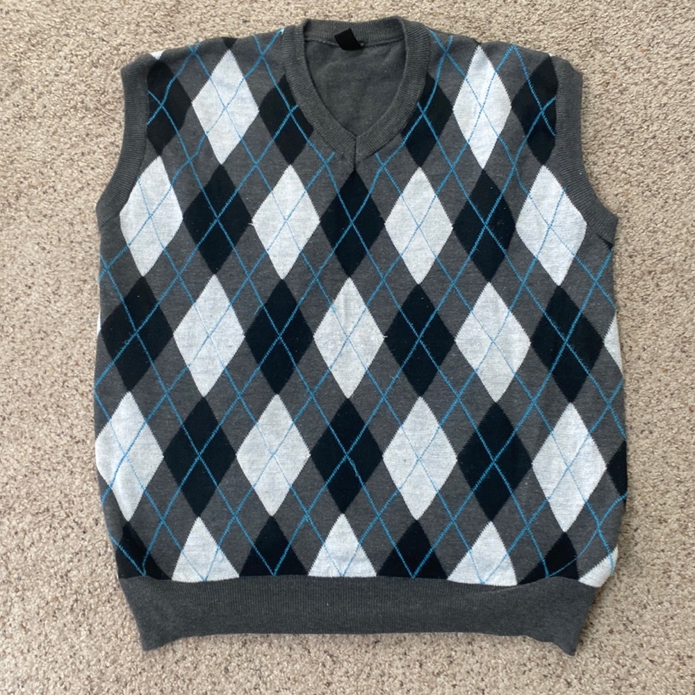Short sleeve, V-neck,multi-colored(black,white,grey, teal)